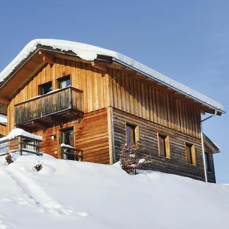 Three-bedroom Holiday In