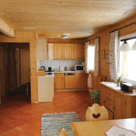 Vakantiehuis Three-bedroom Holiday In *